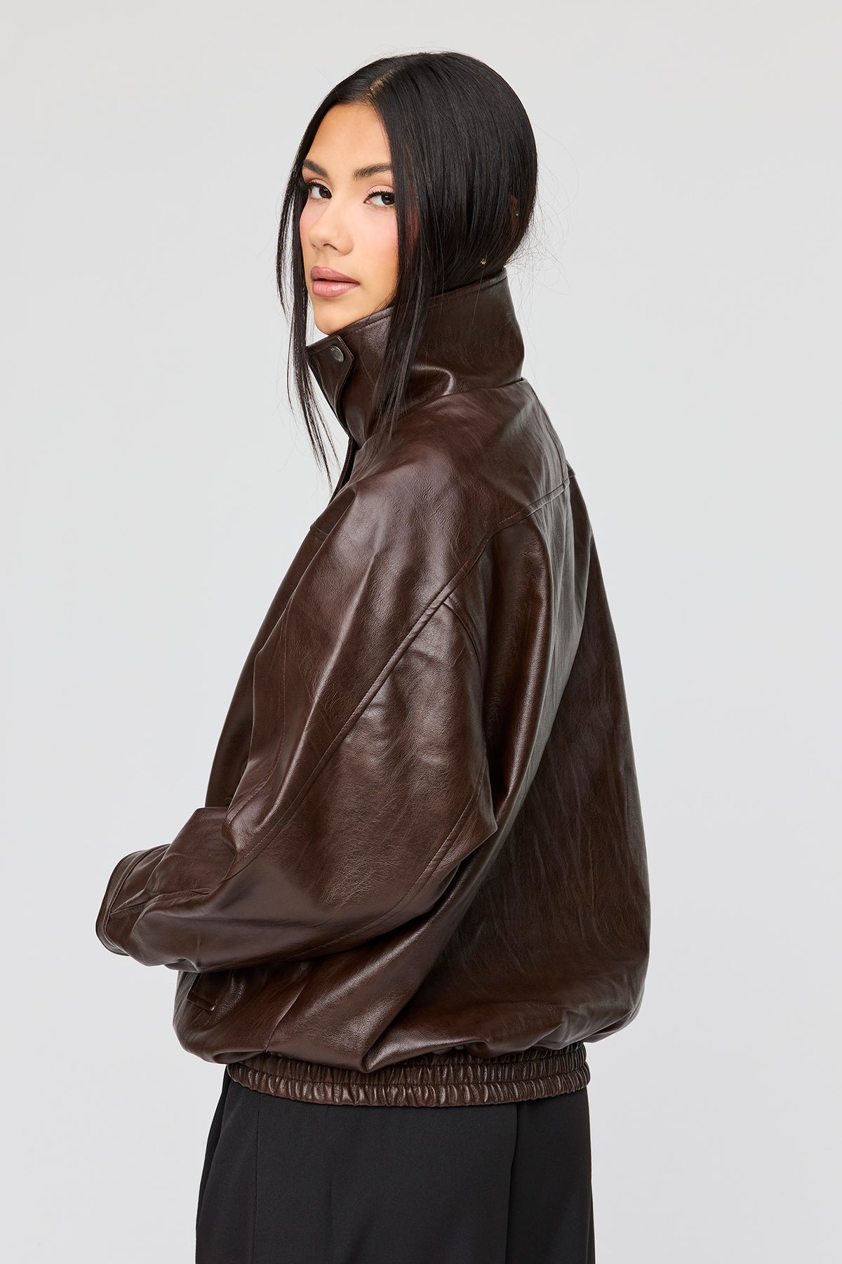 Alt View 4. Oversized Faux Leather Jacket - Brown