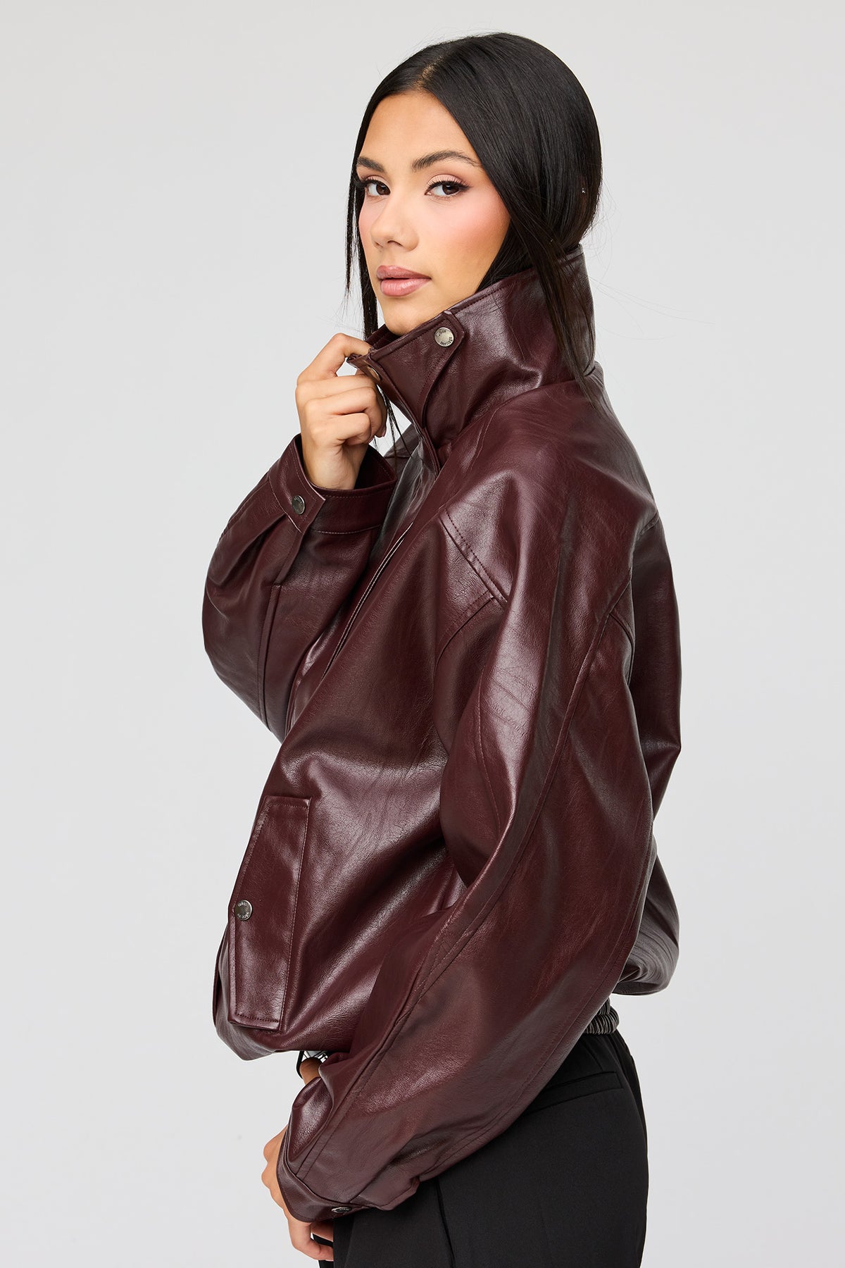 Alt View 2. Oversized Faux Leather Jacket - Burgundy