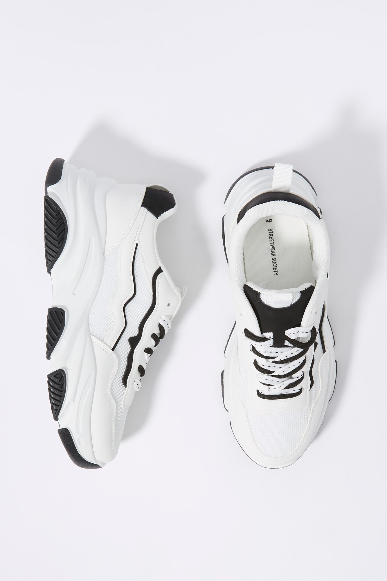 Black and White Mesh Chunky Running Shoe