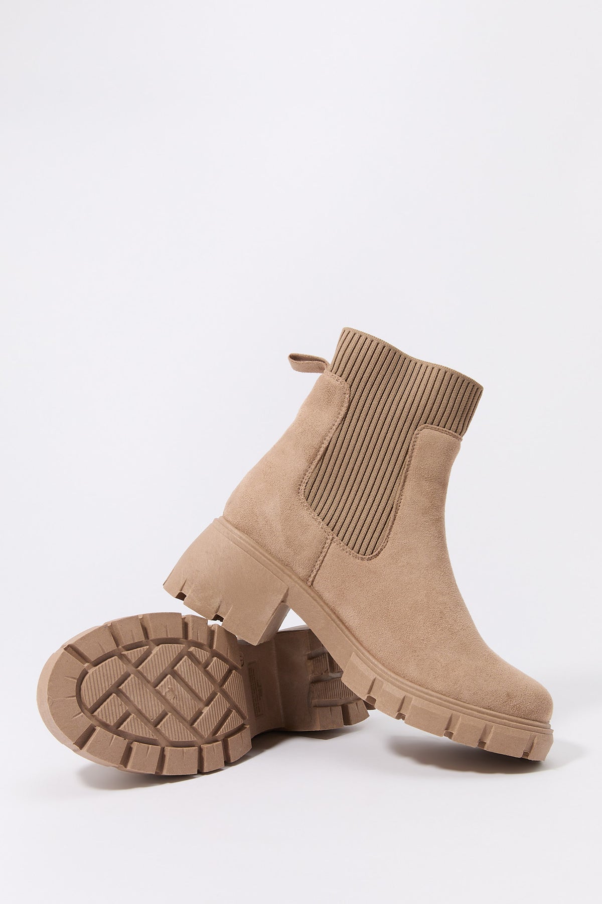 Ribbed Knit Gore Boot