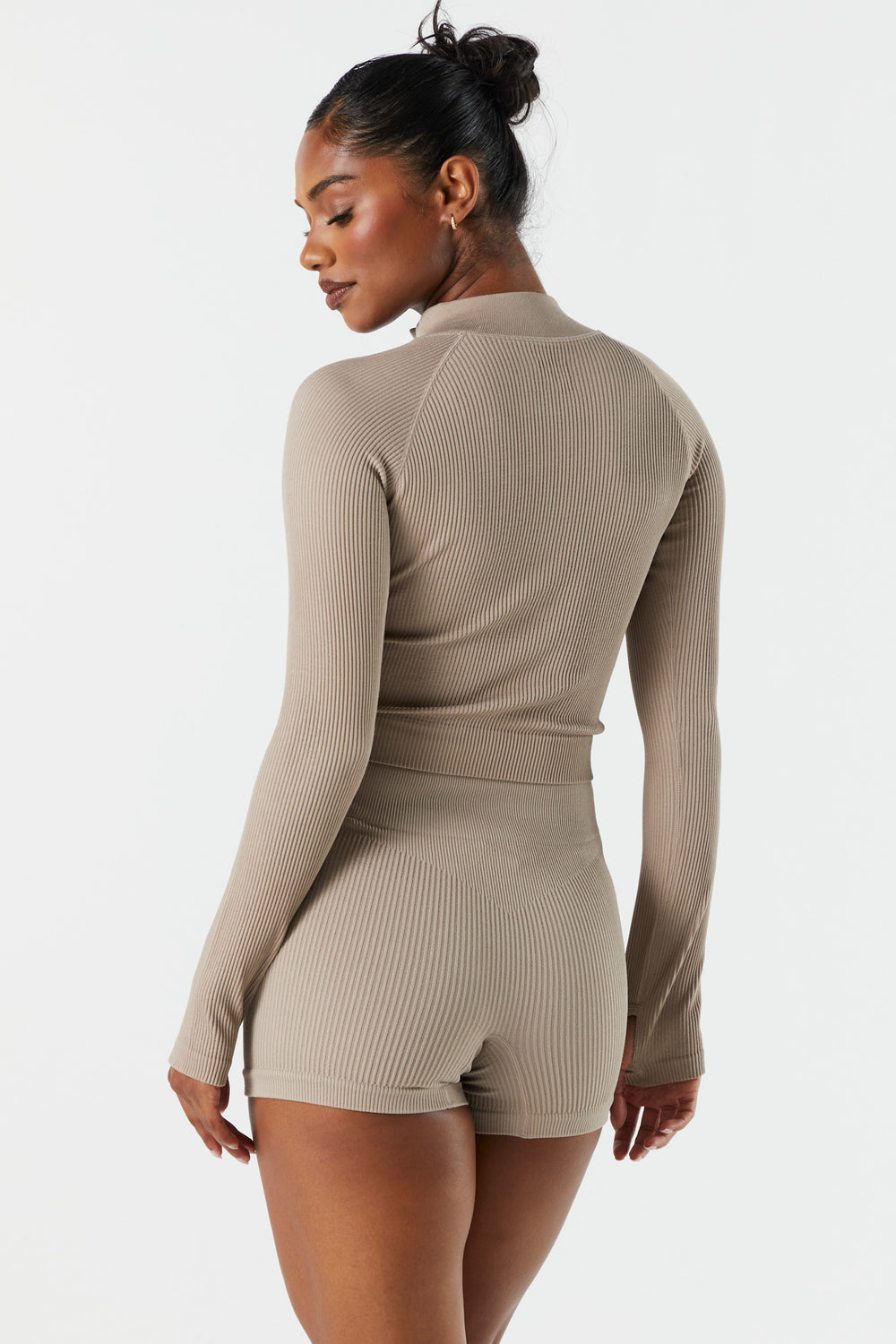 Sommer Ray Seamless Ribbed Quarter Zip Active Top Sommer Ray Seamless Ribbed Quarter Zip Active Top 14