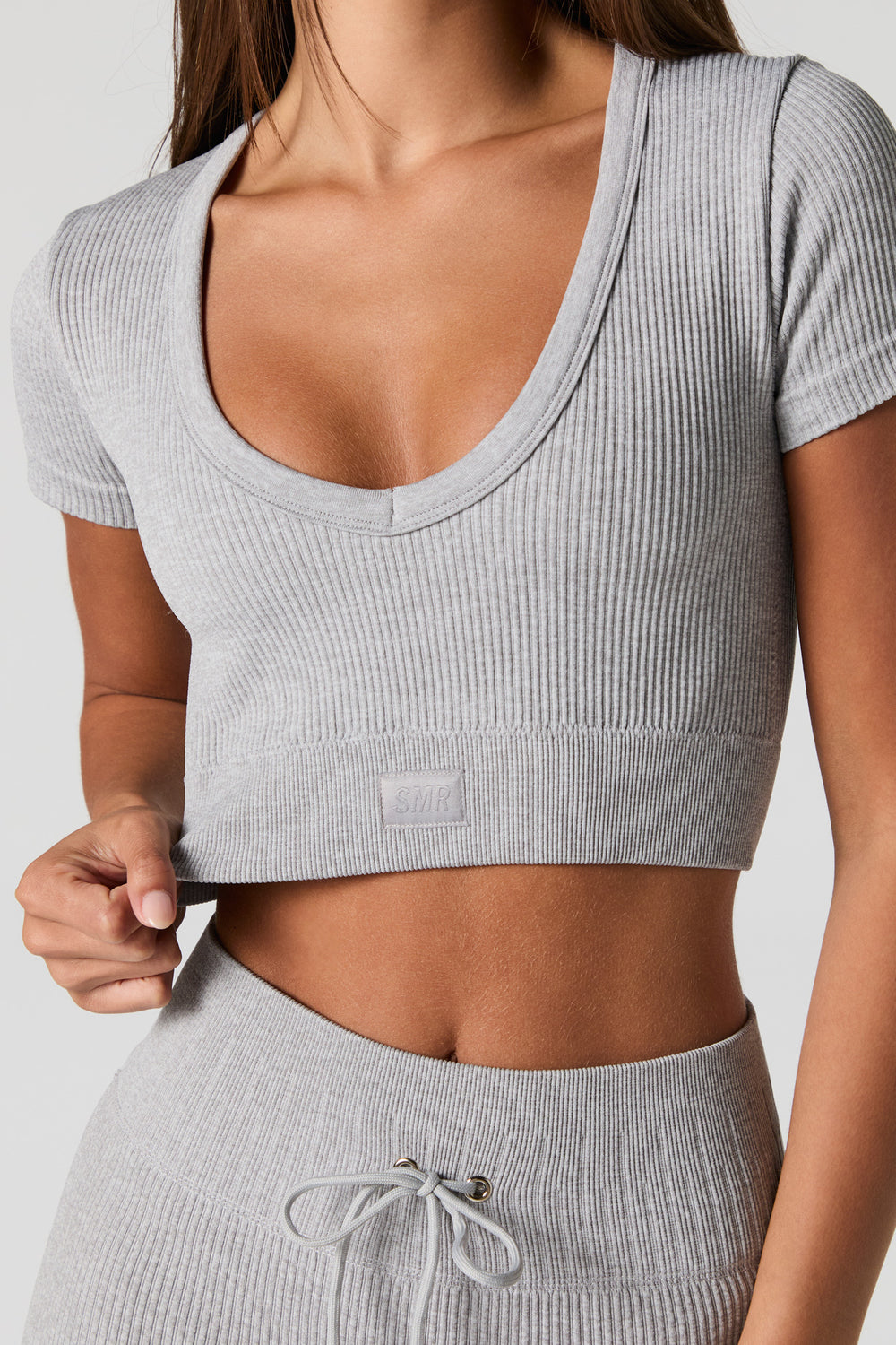 Sommer Ray Active Seamless Ribbed V-Neck T-Shirt Sommer Ray Active Seamless Ribbed V-Neck T-Shirt 13