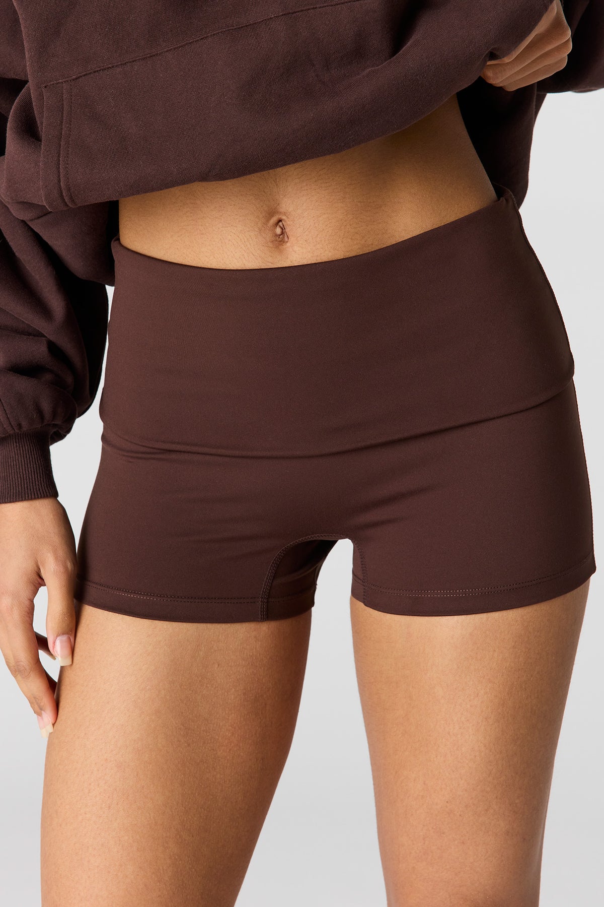 Alt View 4. Active Foldover Waist Short - Brown