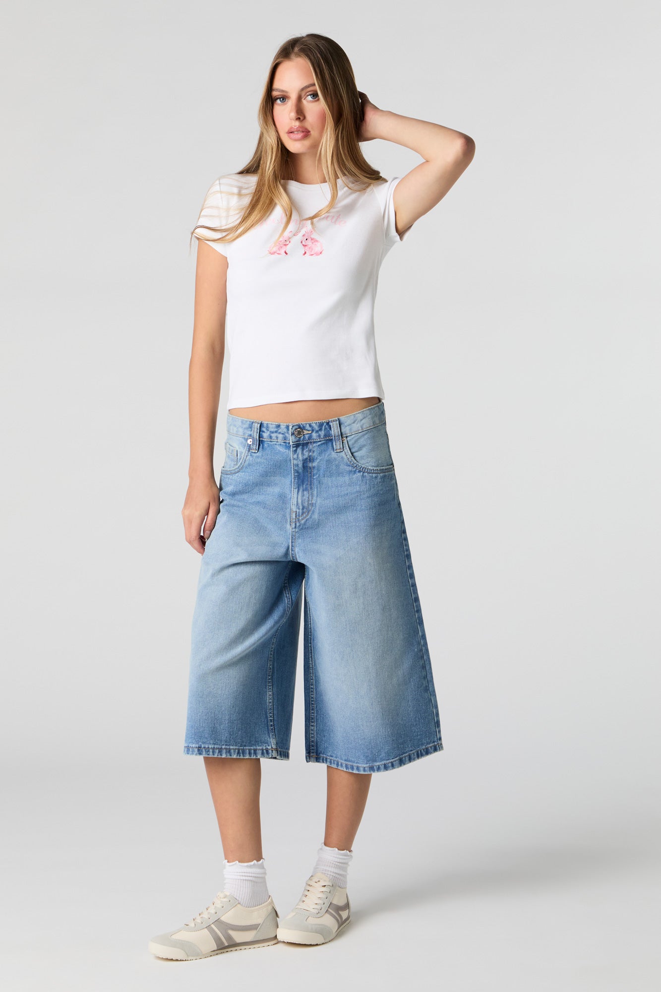 Graphic Ribbed T-Shirt – Charlotte Russe