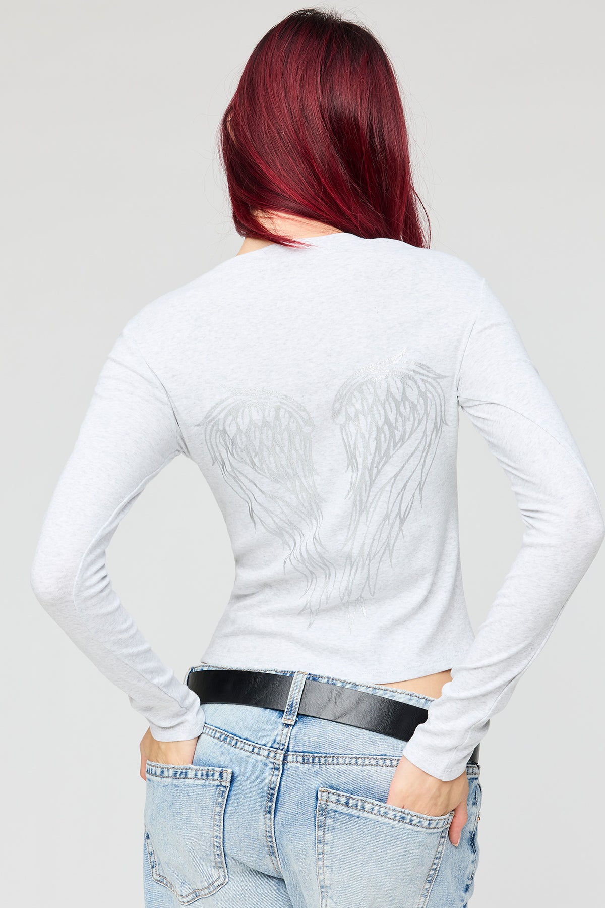Alt View 2. Graphic Fitted Long Sleeve Top - Heather Grey
