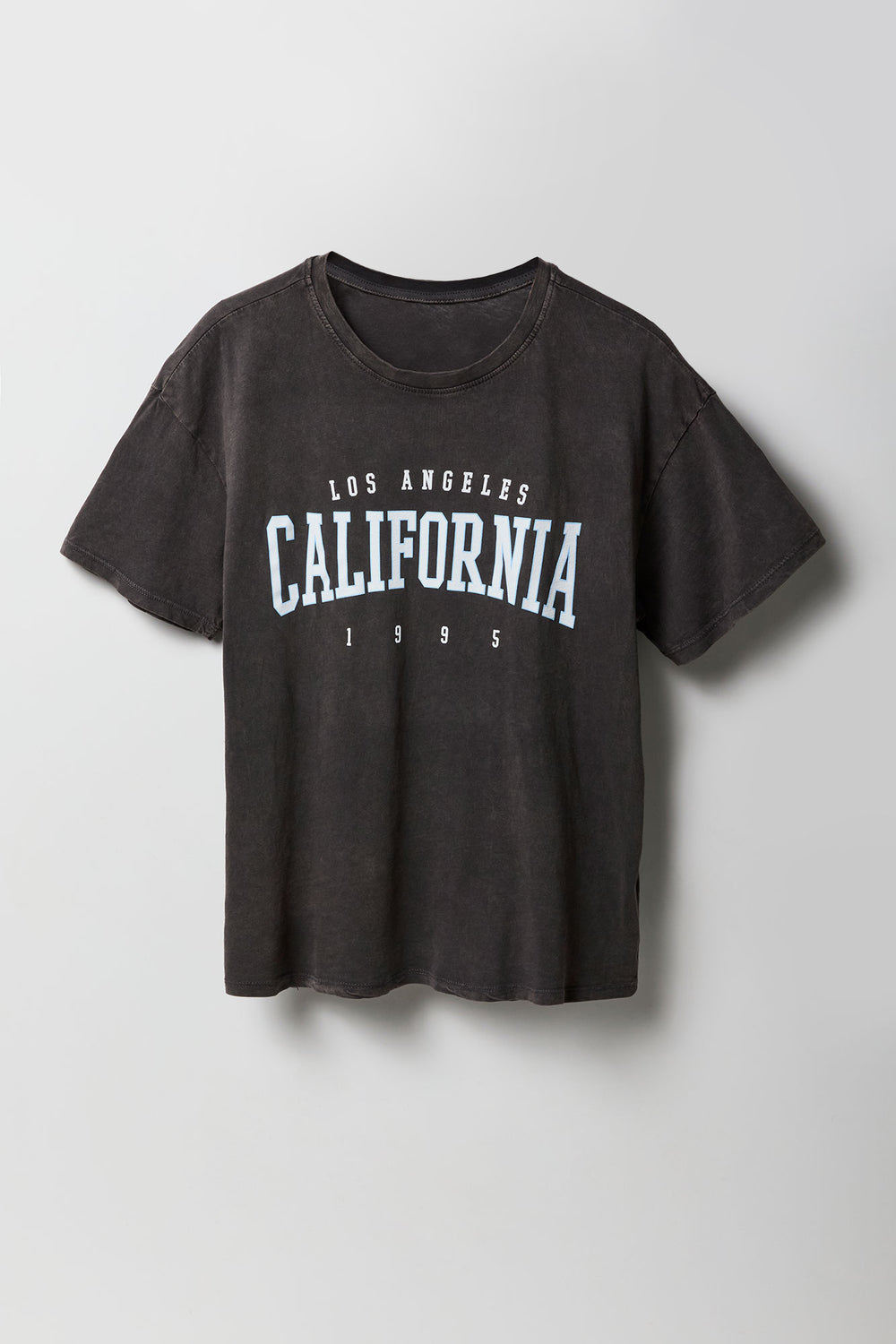 California Graphic Washed Boyfriend T-Shirt California Graphic Washed Boyfriend T-Shirt 4