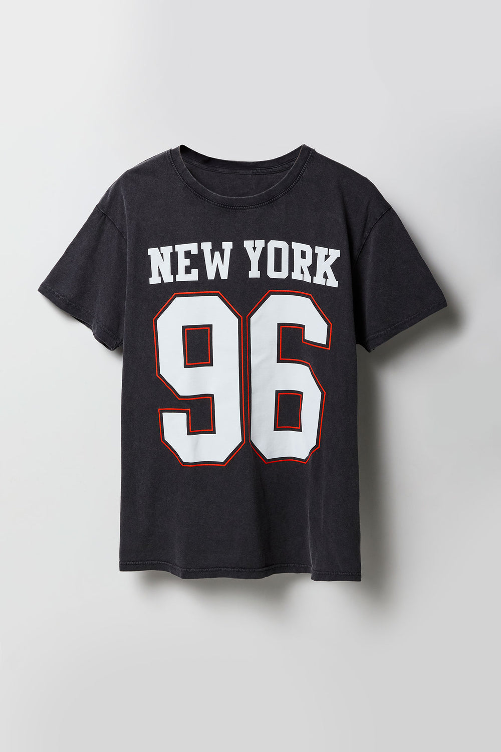 New York Graphic Washed Boyfriend T-Shirt New York Graphic Washed Boyfriend T-Shirt 4