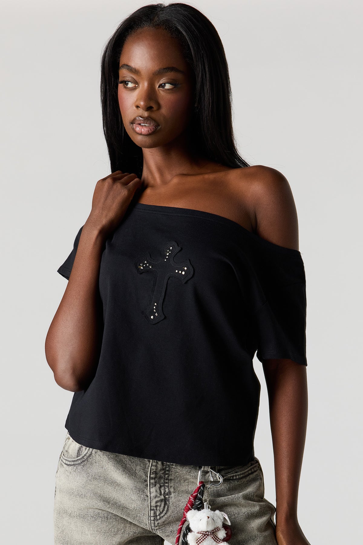Off Shoulder Graphic T-Shirt - Black