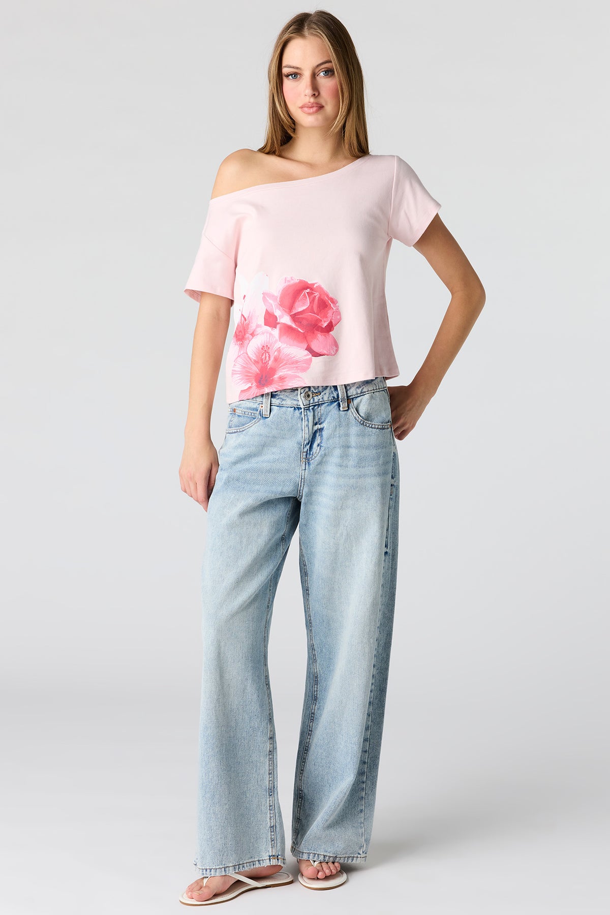 Alt View 3. Off Shoulder Graphic T-Shirt - Light Pink