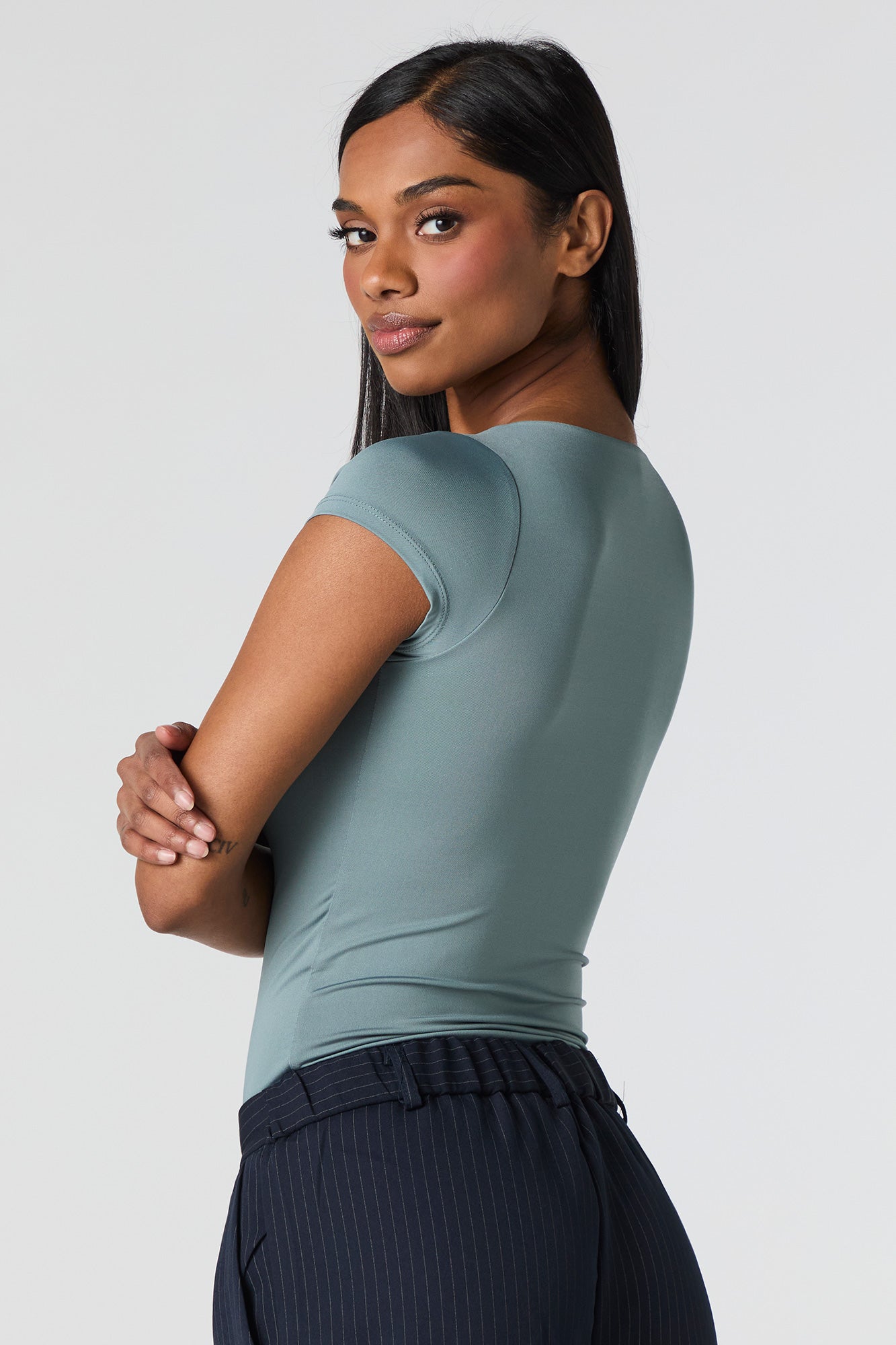 Contour Square Neck T-Shirt Bodysuit – Charlotte Russe