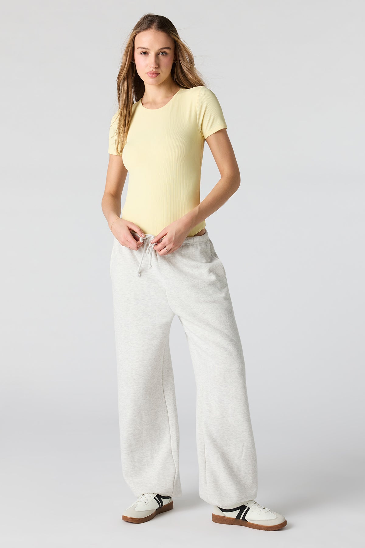 Alt View 3. T-Shirt Bodysuit - Yellow