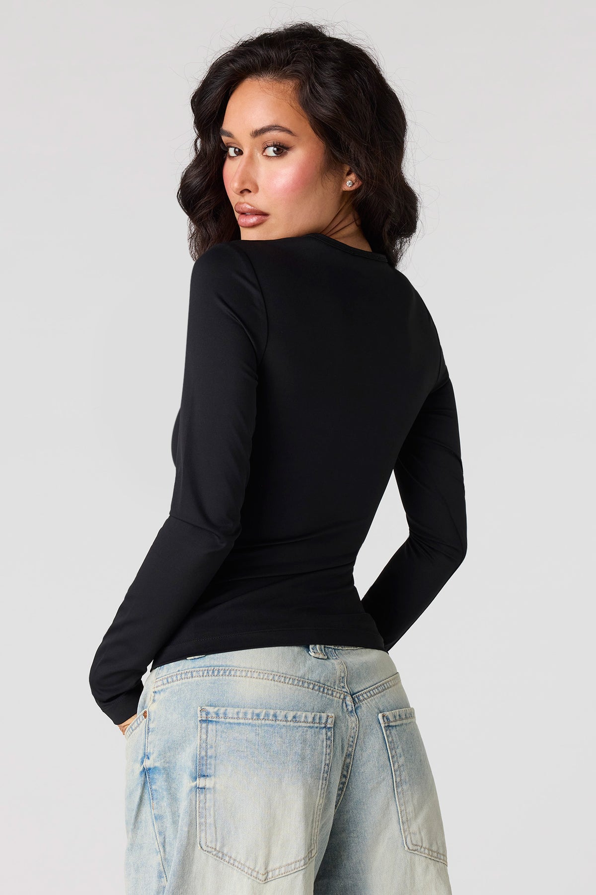 Alt View 2. Luxe Heavy Contour Long Sleeve Top - Black
