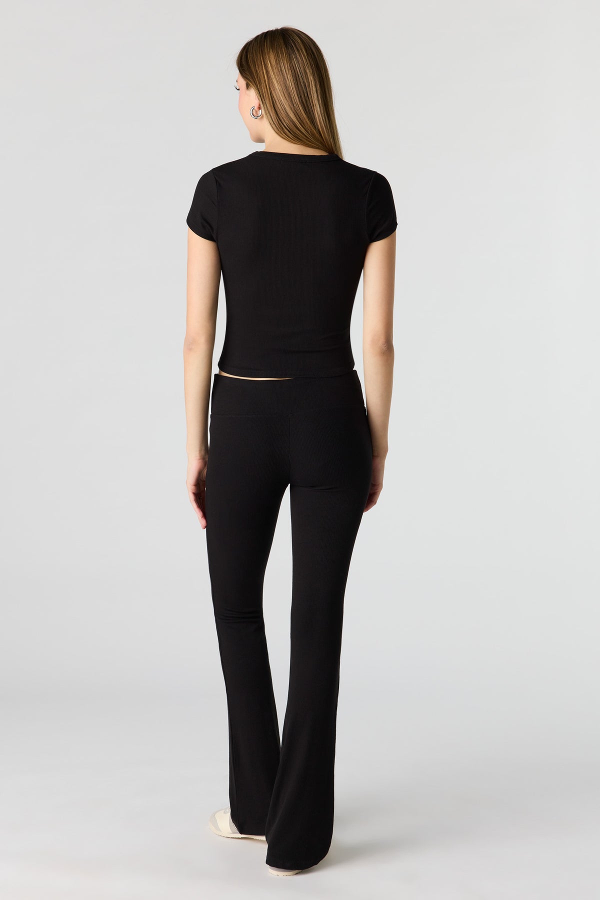 Alt View 4. Soft Ribbed T-Shirt & Flare Pant Set - Black