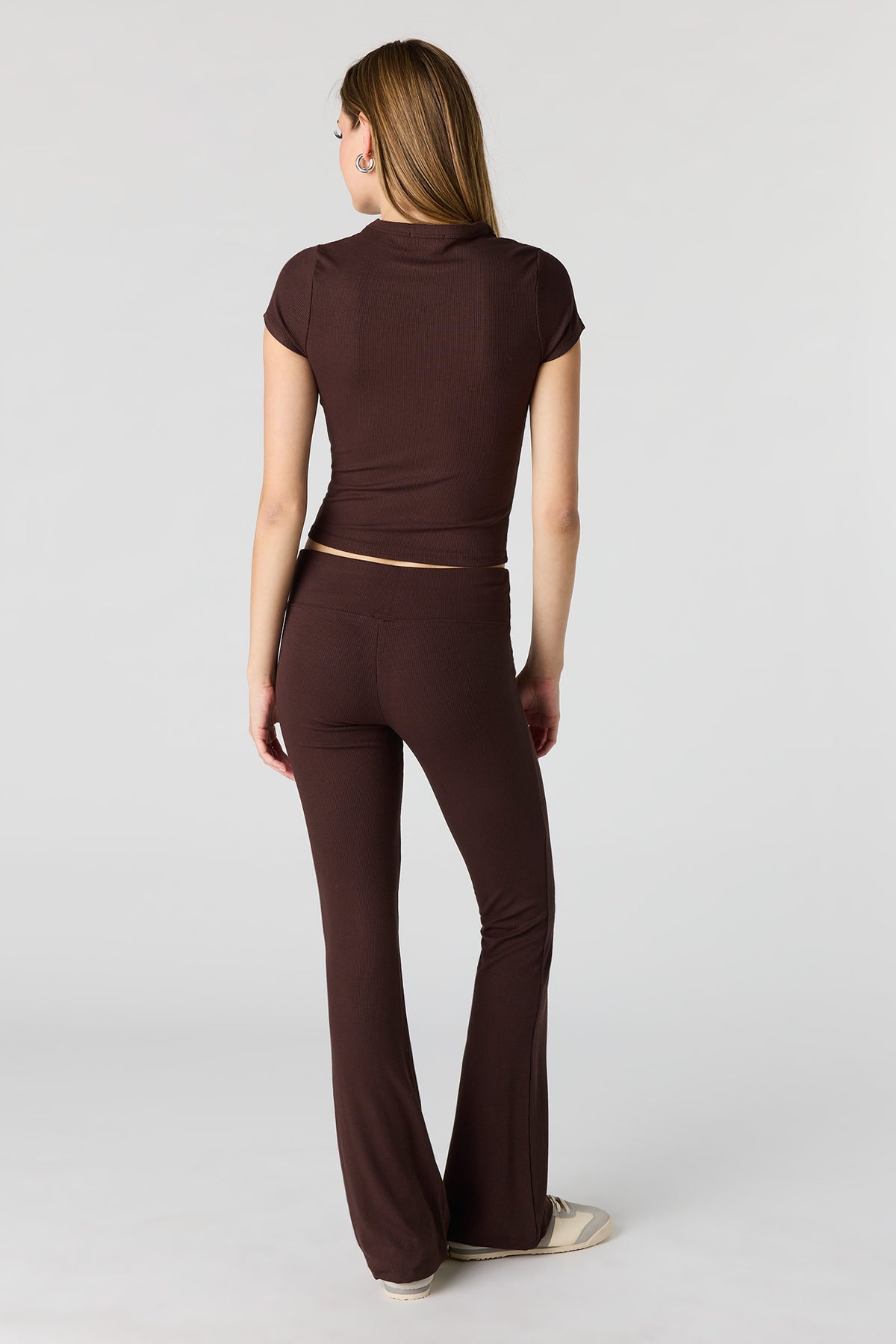 Alt View 4. Soft Ribbed T-Shirt & Flare Pant Set - Brown