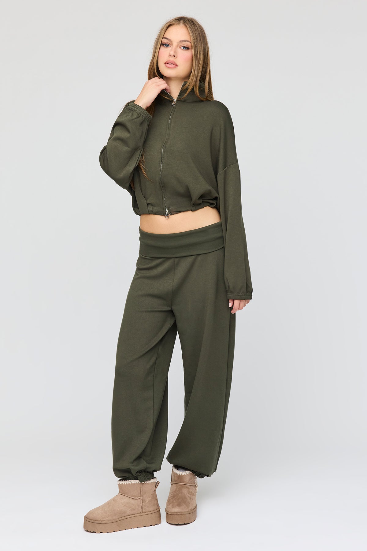 Alt View 3. U/A Bubble Hem Zip Sweatshirt - Green