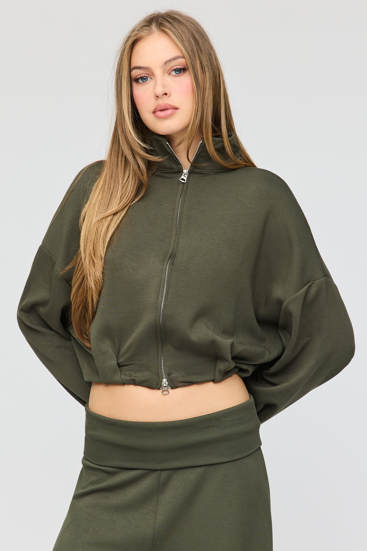 Alt View 4. U/A Bubble Hem Zip Sweatshirt - Green