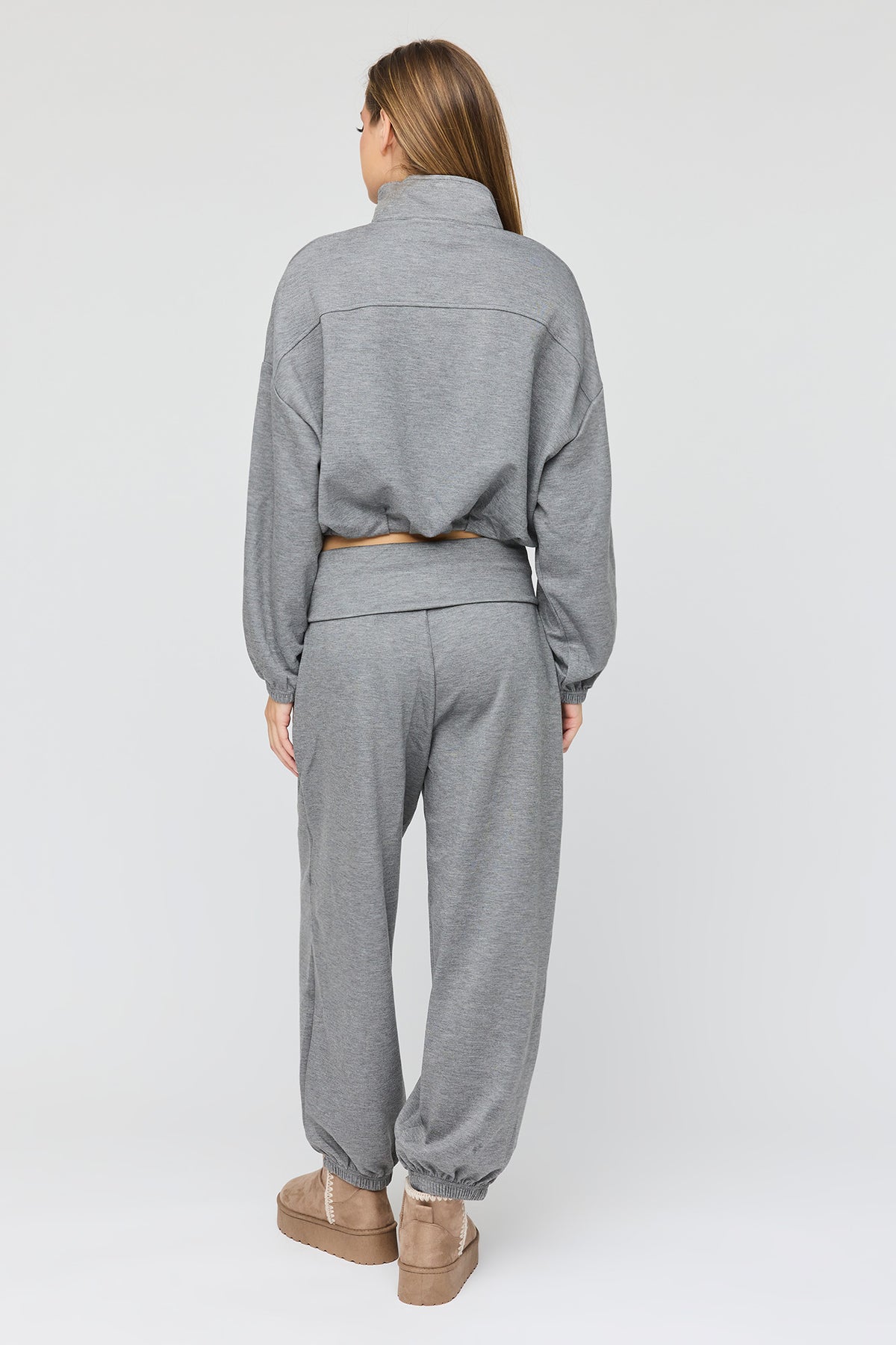 Alt View 3. U/A Foldover Waist Balloon Leg Jogger - Dark Grey