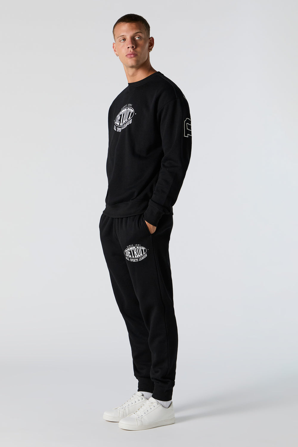 Destination Graphic Fleece Jogger Destination Graphic Fleece Jogger 5