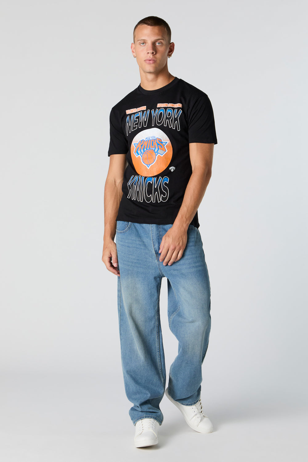 New York Knicks Graphic T-Shirt New York Knicks Graphic T-Shirt 2