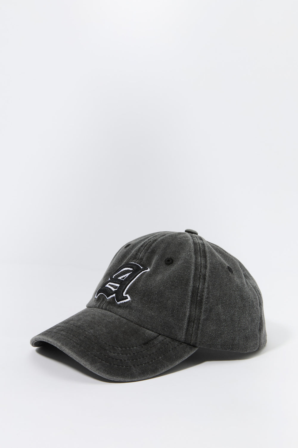 A Embroidered Washed Baseball Hat A Embroidered Washed Baseball Hat 2