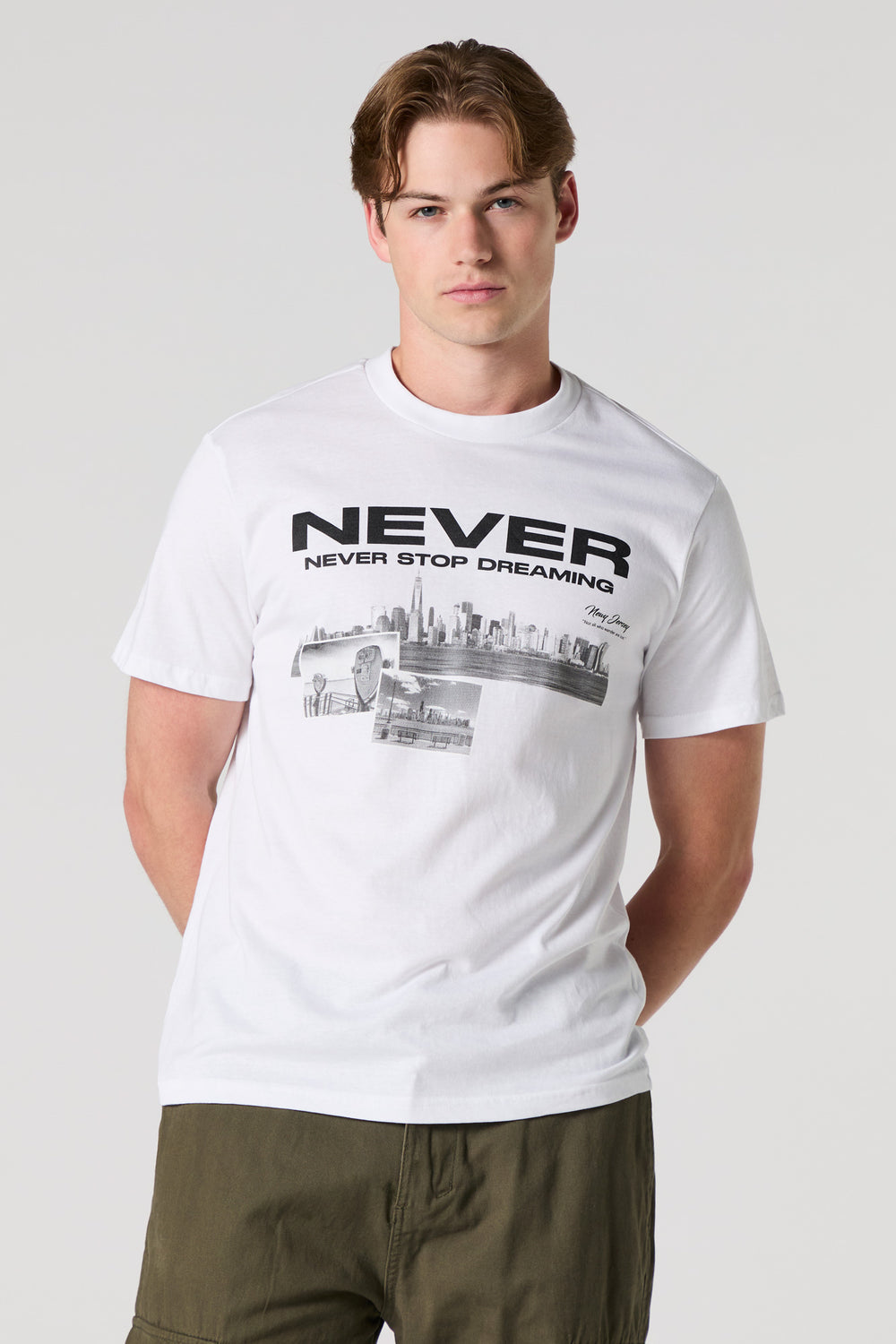 Never Stop Dreaming Graphic T-Shirt Never Stop Dreaming Graphic T-Shirt 1