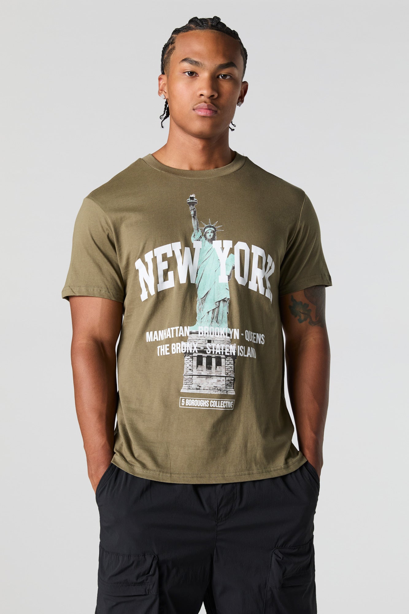 Statue of Liberty Graphic T-Shirt