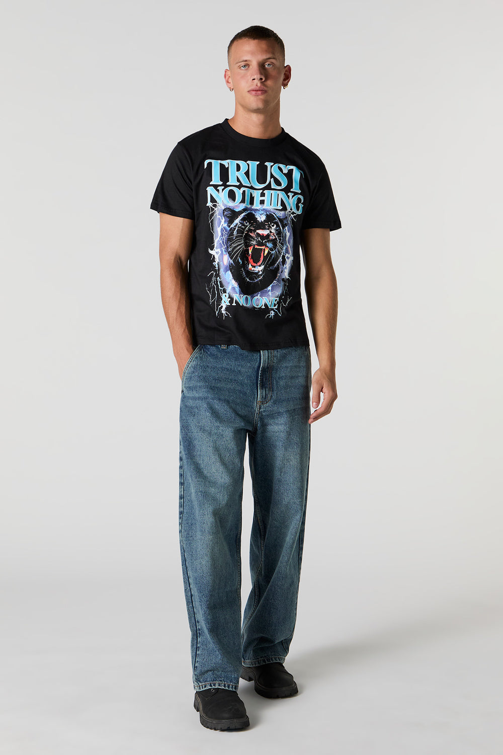 Trust Nothing Graphic T-Shirt Trust Nothing Graphic T-Shirt 2