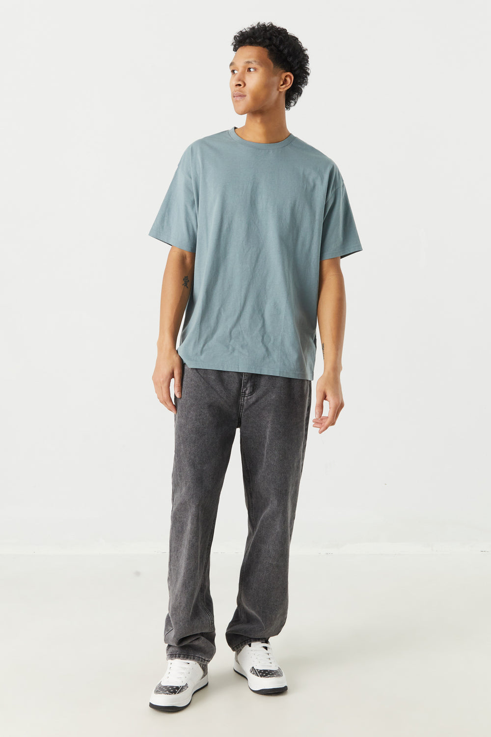 Basic Crew Relaxed T-Shirt Basic Crew Relaxed T-Shirt 6
