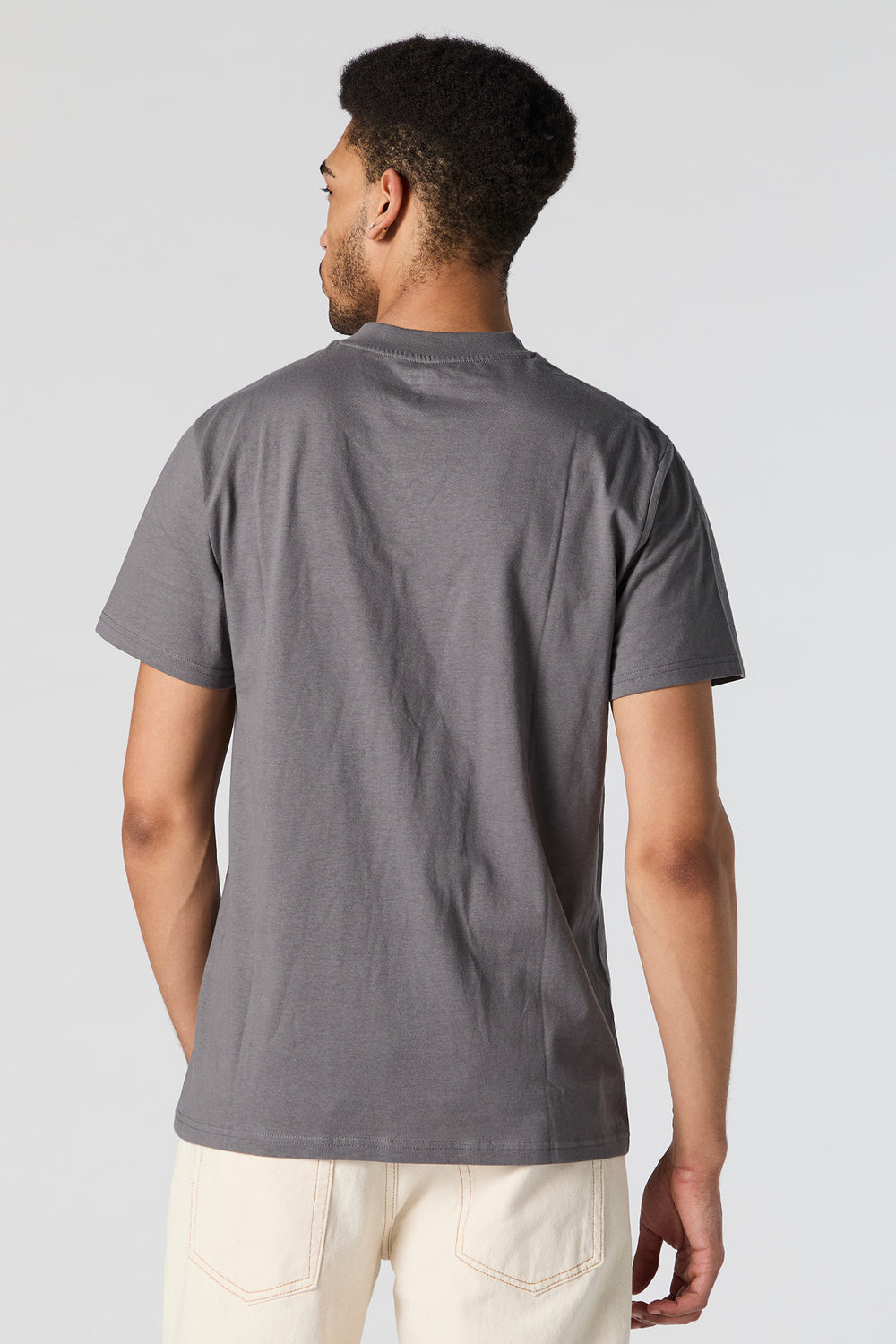 Solid V-Neck T-Shirt Solid V-Neck T-Shirt 8