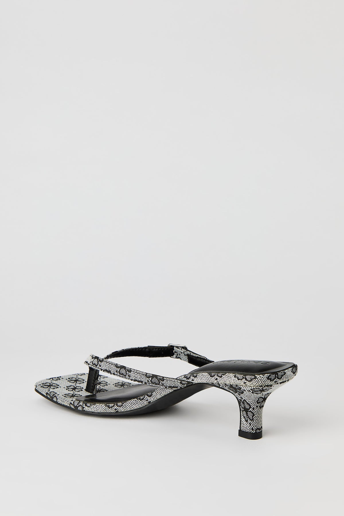 Alt View 4. Square Toe Thong Kitten Heel - Black