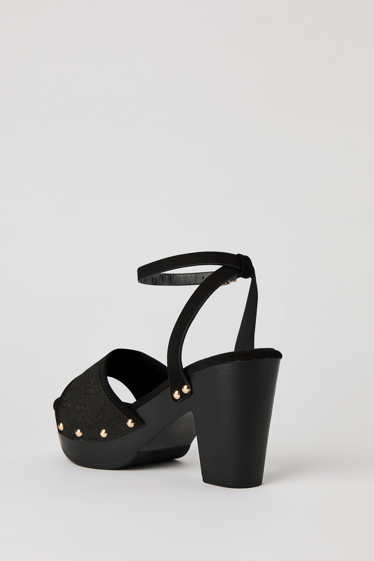 Alt View 4. Chunky Platform Sandal - Black