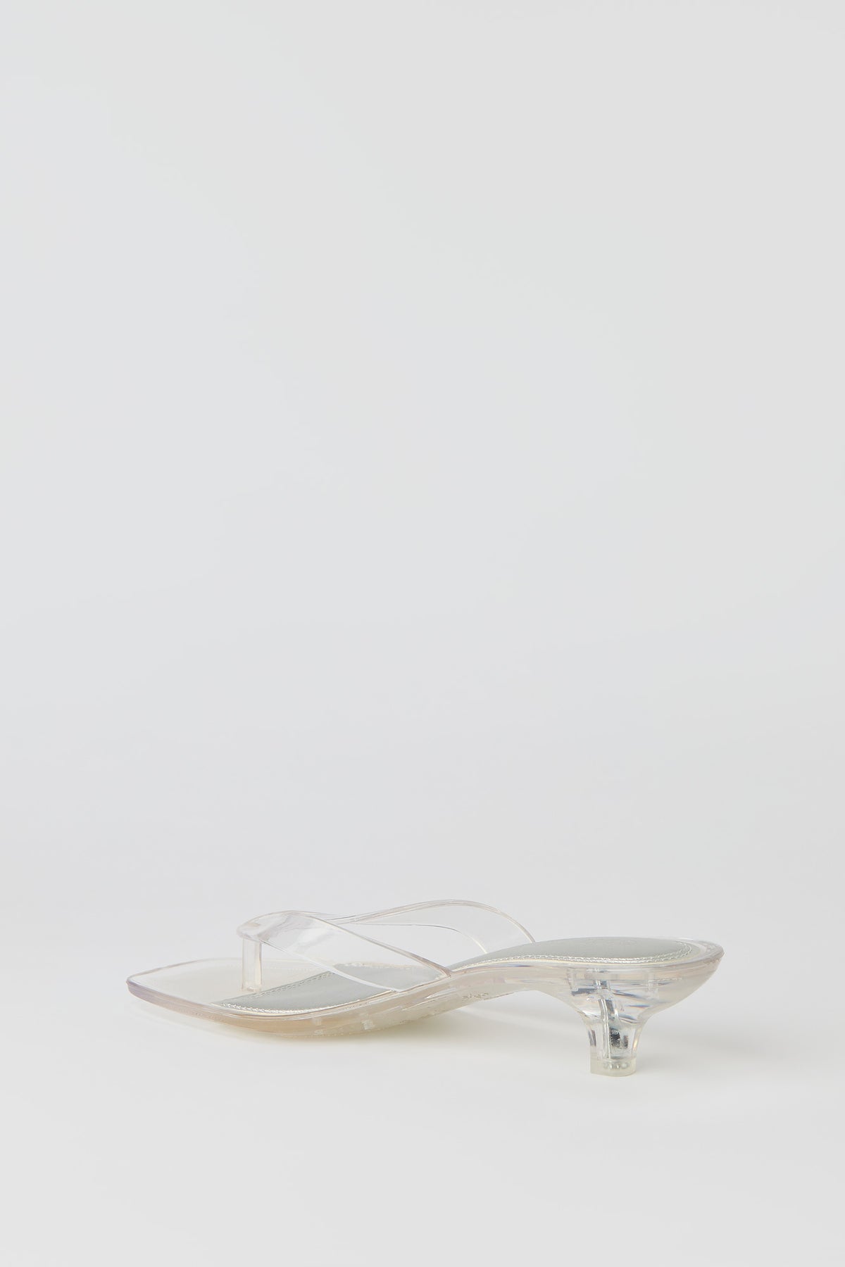 Alt View 3. Translucent Thong Kitten Heel - Clear