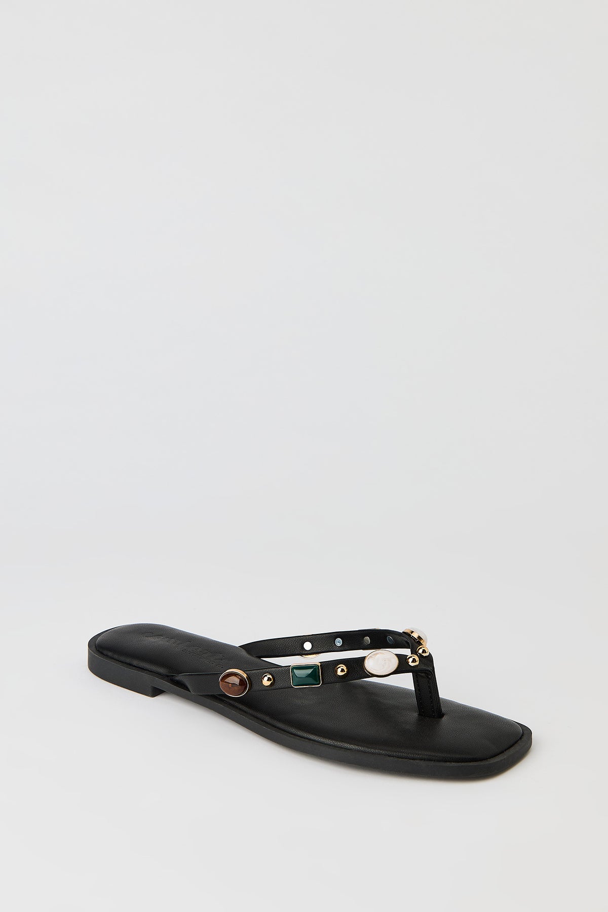 Alt View 2. Gem Band Thong Sandal - Black