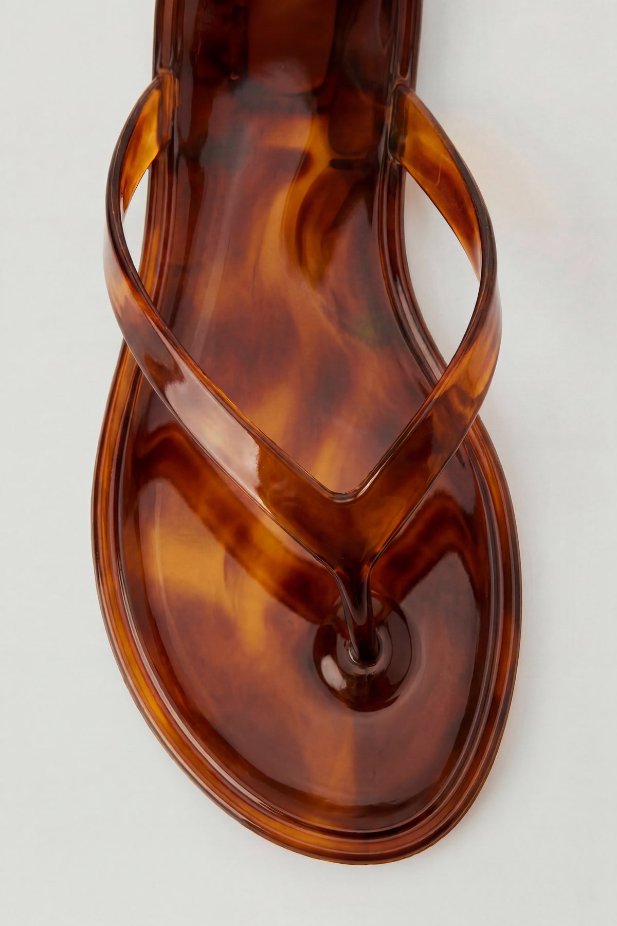 Alt View 3. Tortoiseshell Jelly Thong Sandal - Multi