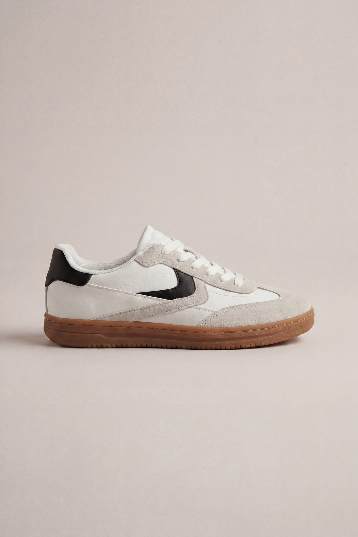 Alt View 2. Retro Sneaker - White