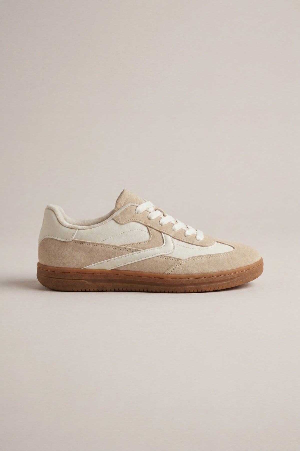 Alt View 2. Retro Sneaker - Beige