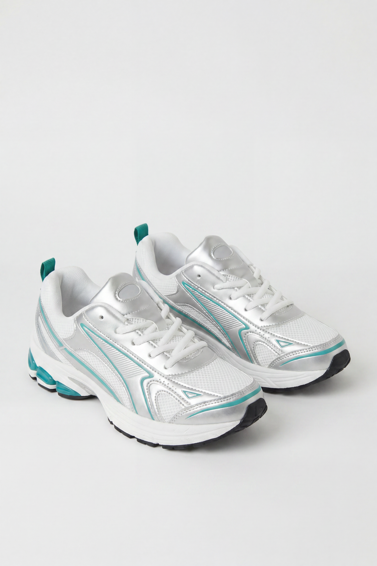 Alt View 2. Chunky Running Shoe - White