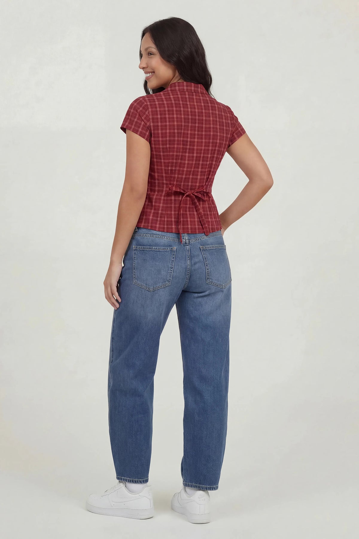Alt View 3. Tie Back Button-Up Short Sleeve Top - Red