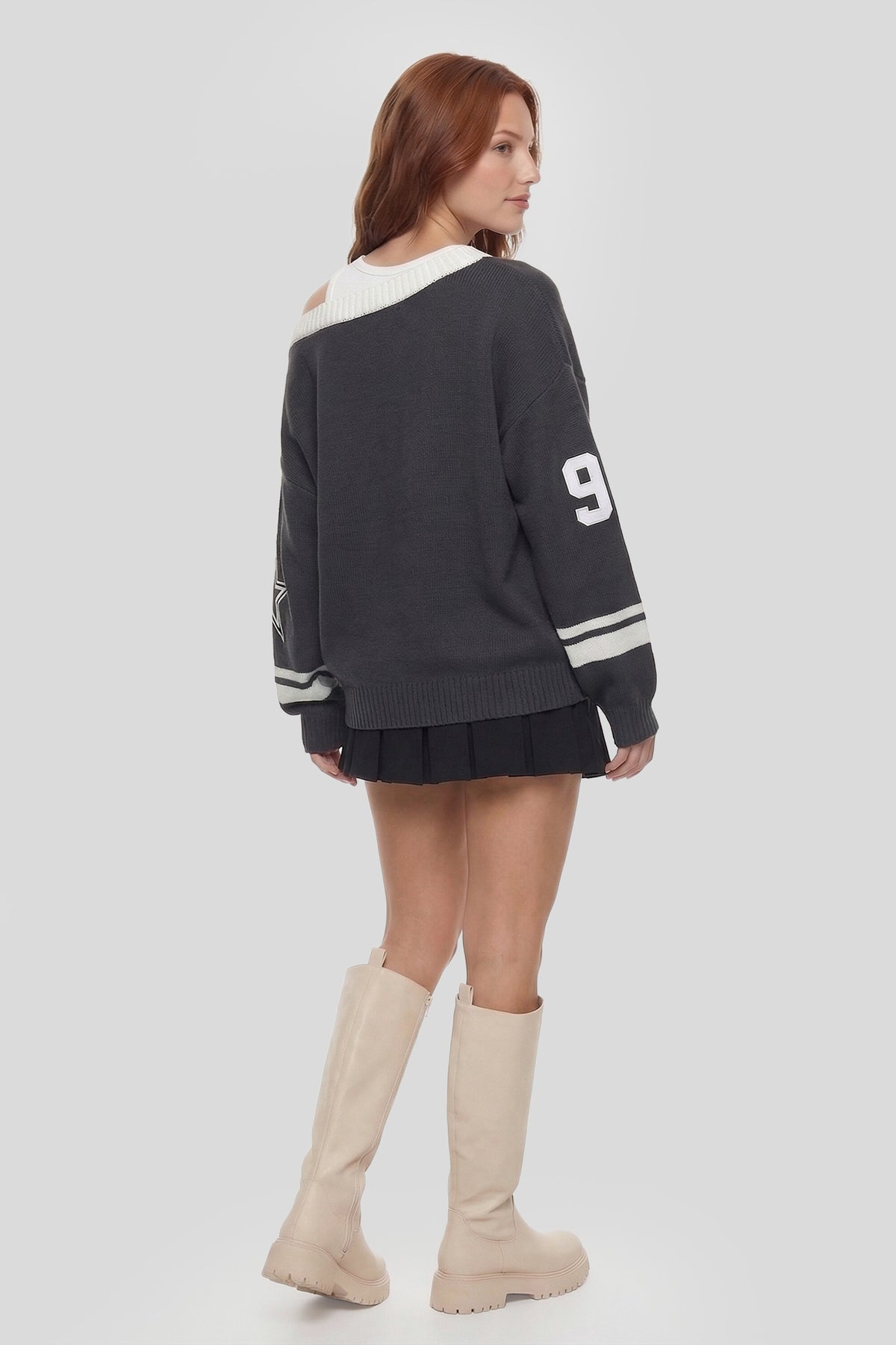 Alt View 2. Oversized V-Neck Varsity Sweater - Black