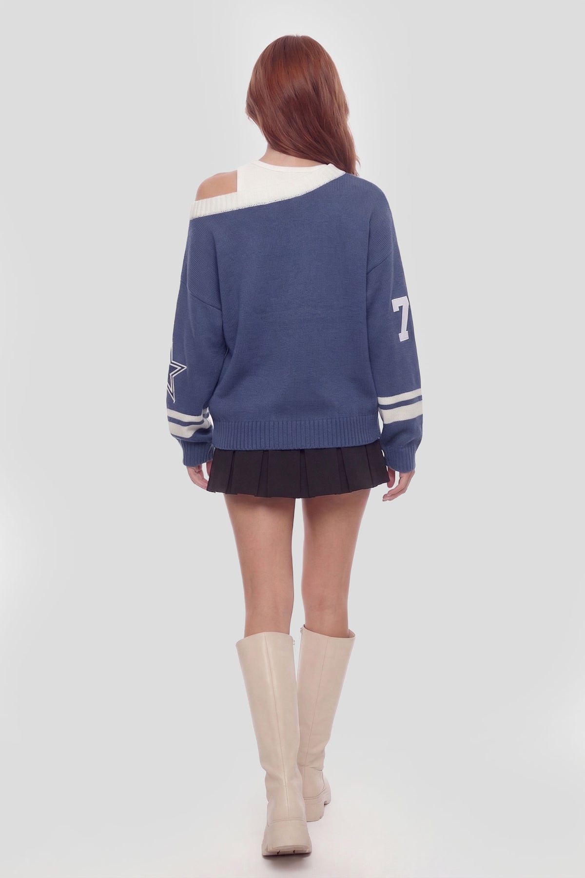Alt View 2. Oversized V-Neck Varsity Sweater - Navy