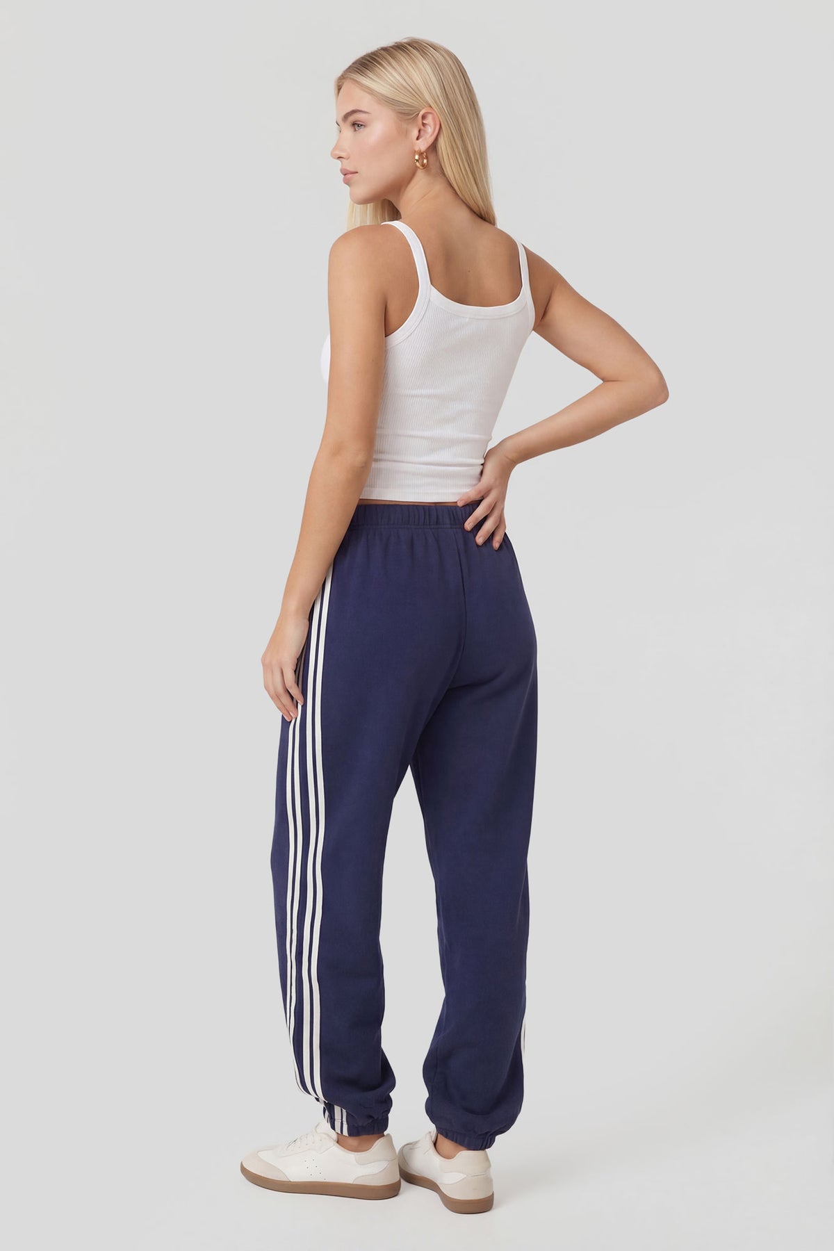 Alt View 3. Striped Side Fleece Jogger - Navy