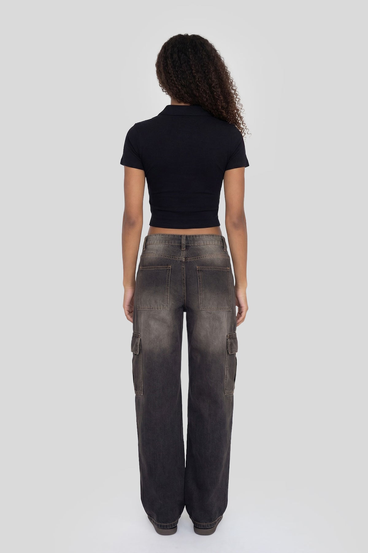 Alt View 2. Cropped Polo Shirt - Black