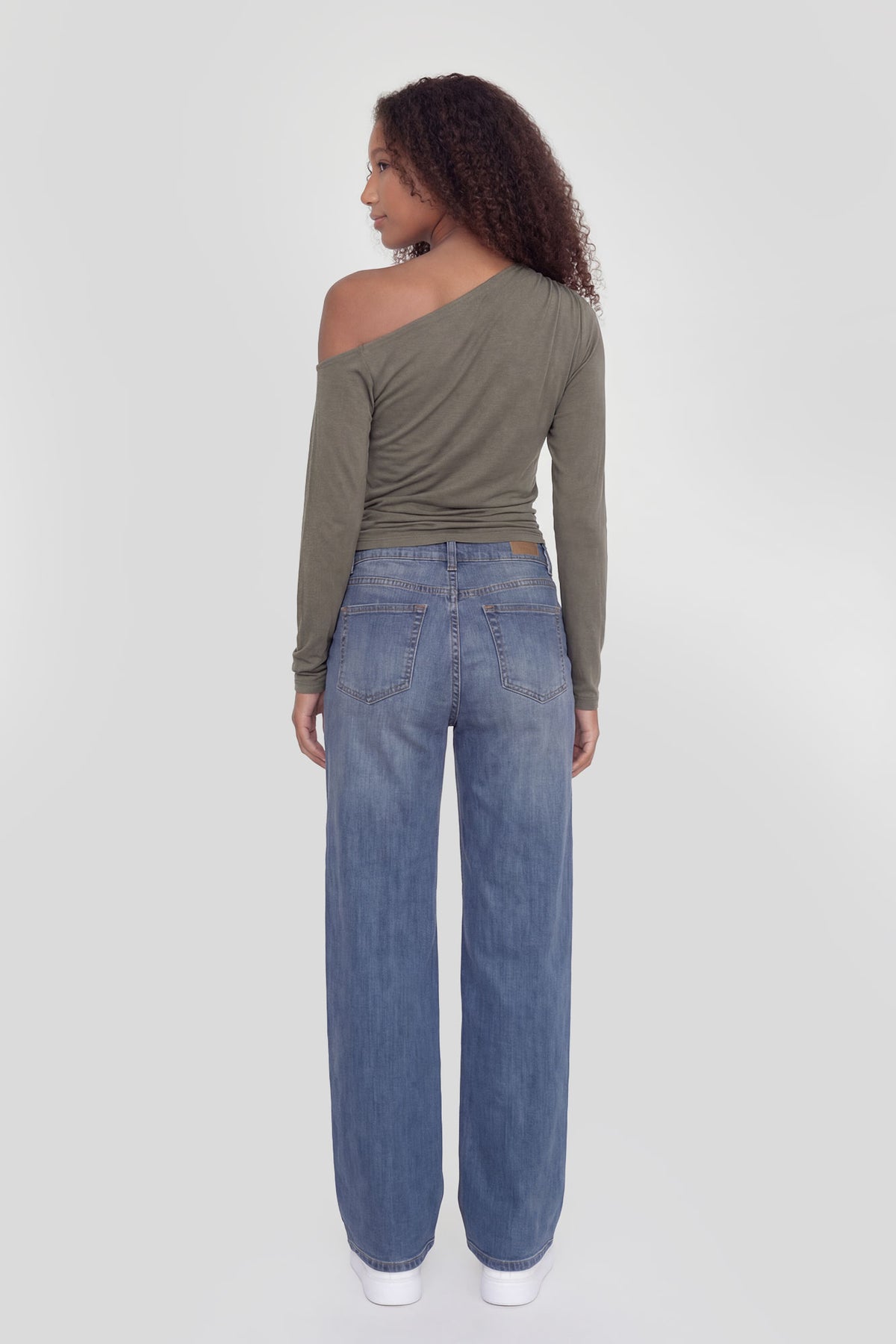 Alt View 3. Off Shoulder Cinched Long Sleeve Top - Green
