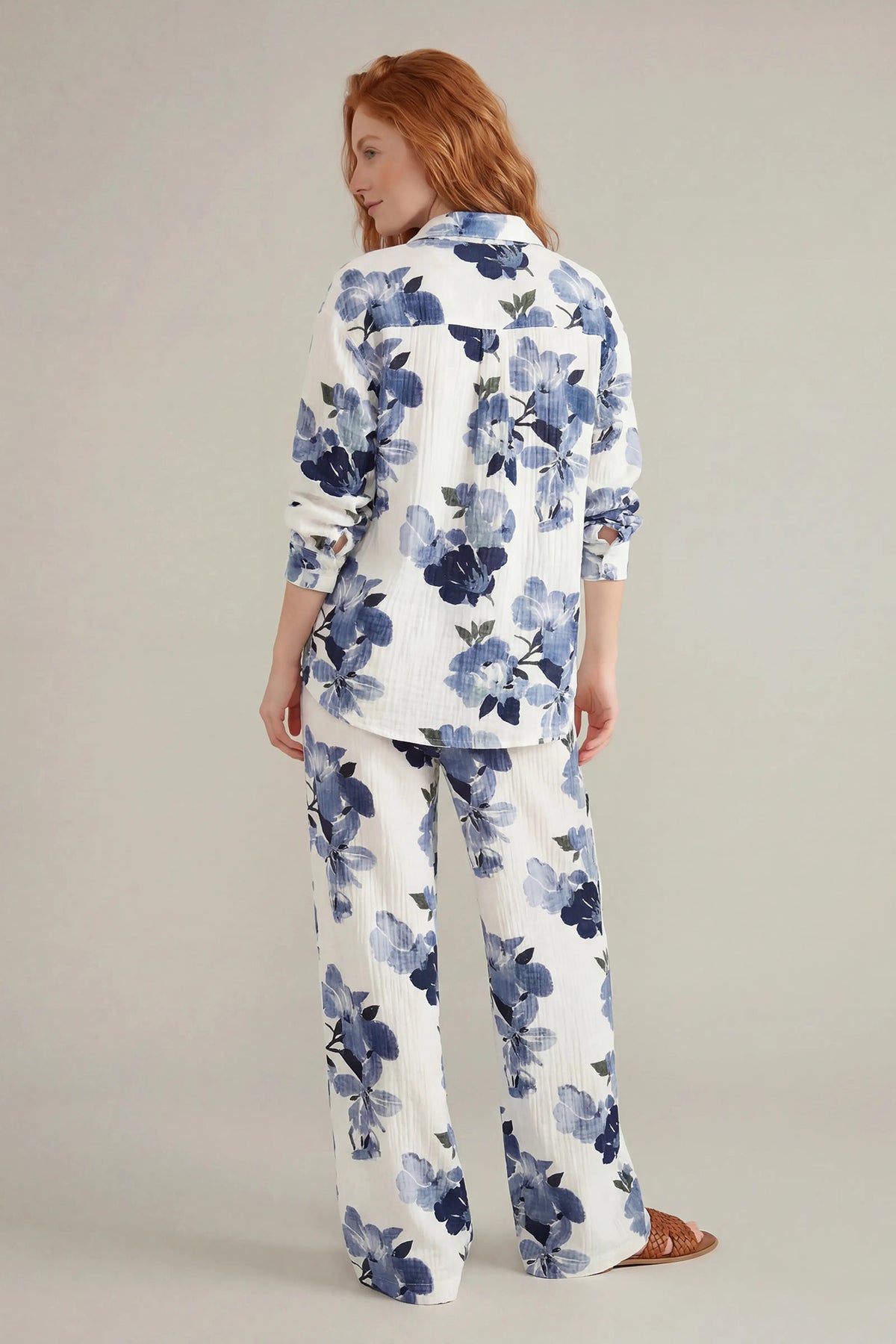 Alt View 2. Textured Drawstring Pant - Blue