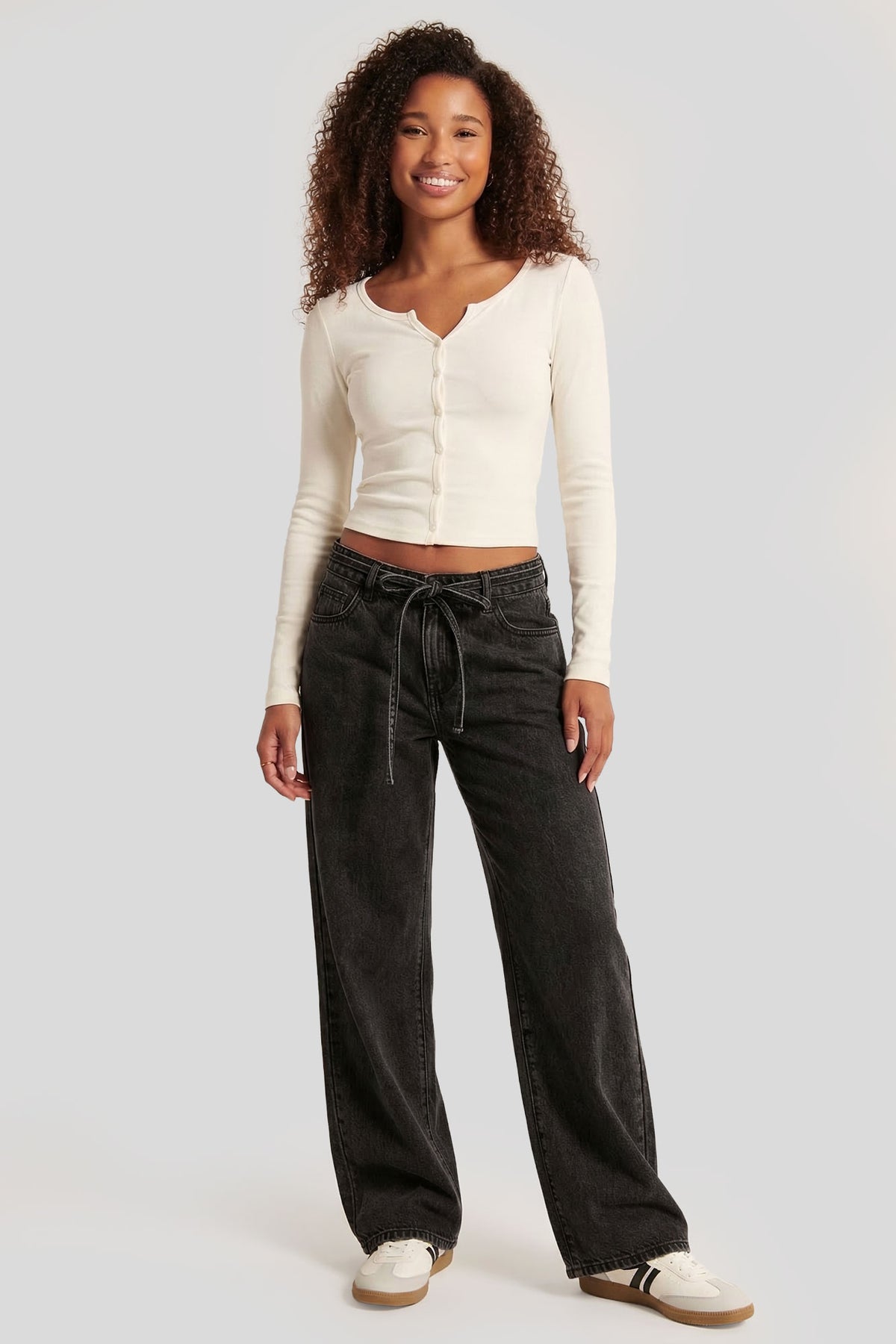 Alt View 3. Tie Waist Wide Leg Jean - Black