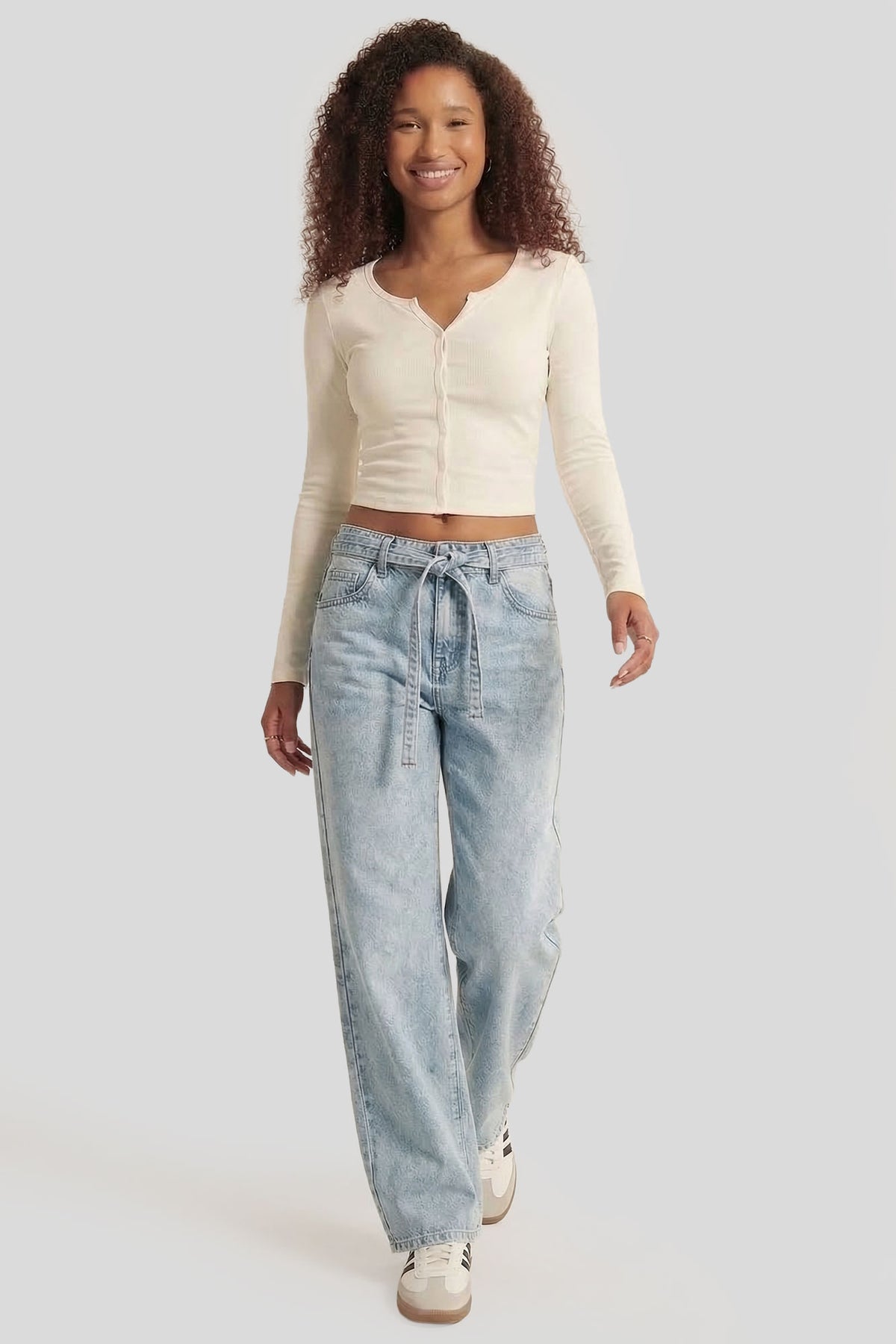 Alt View 3. Tie Waist Wide Leg Jean - Light Denim Blue