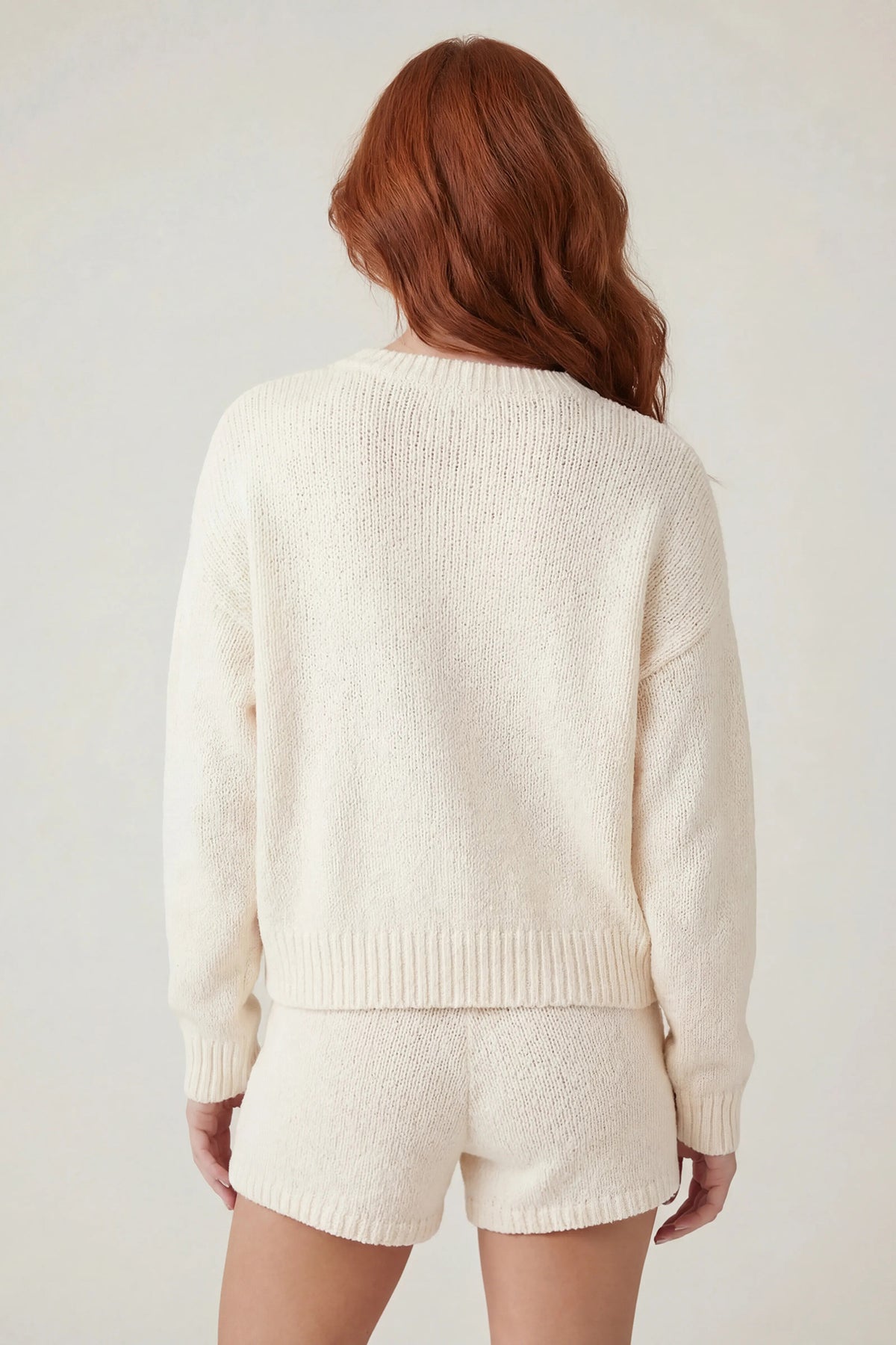 Alt View 3. Sweater & Knit Short Set - White