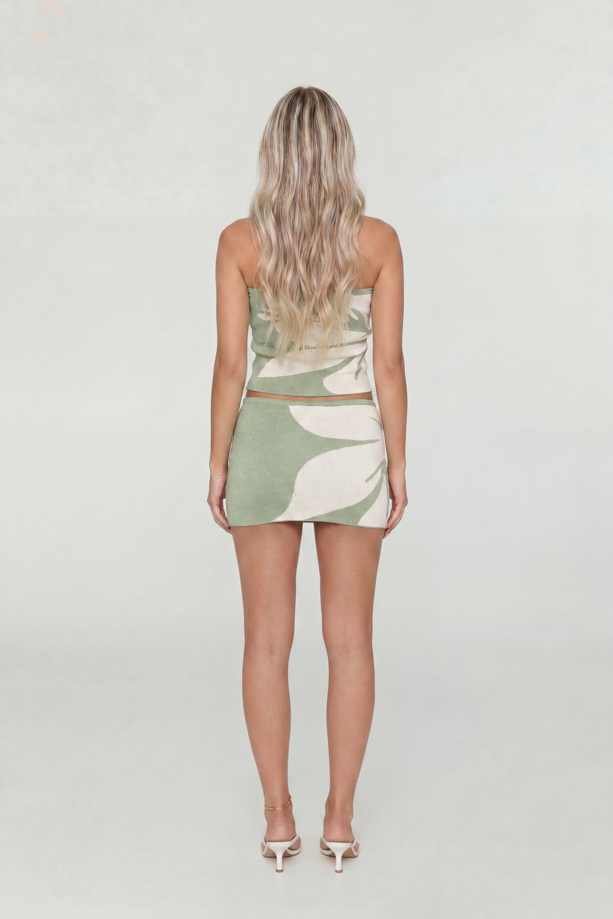 Alt View 3. Ribbed Floral Print Tube Top & Skort Set - Sage