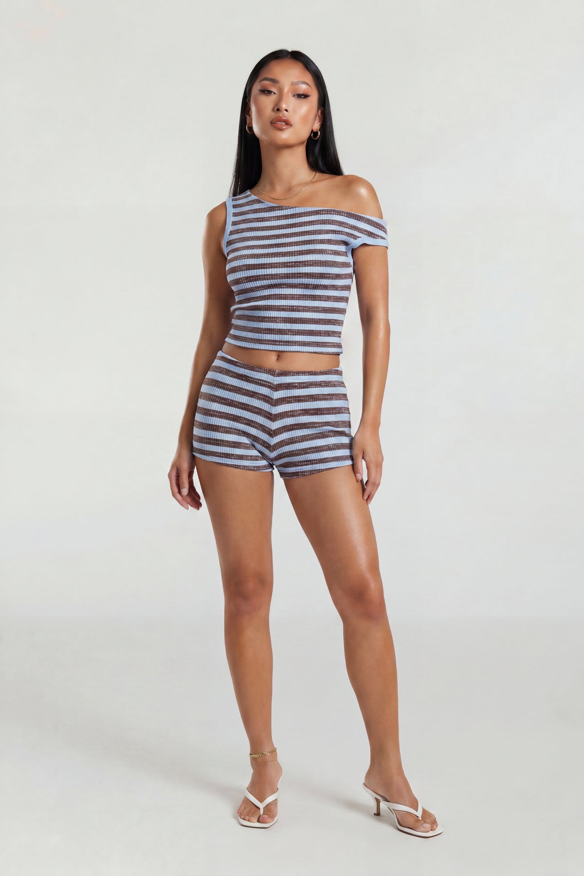 Alt View 2. Button-Up Knit Top & Short Set - Blue