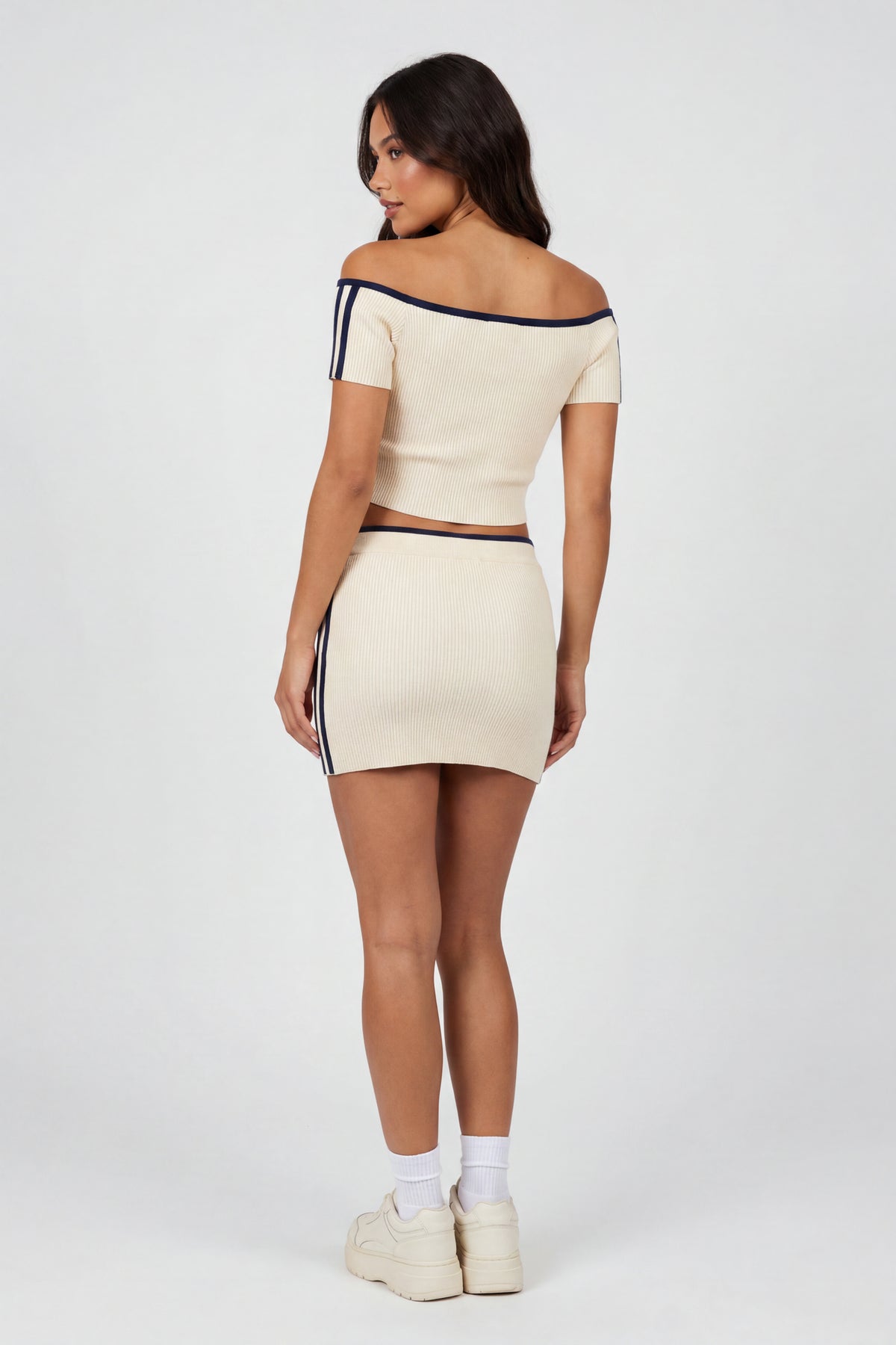 Alt View 3. Graphic Off Shoulder Top & Mini Skirt Set - White